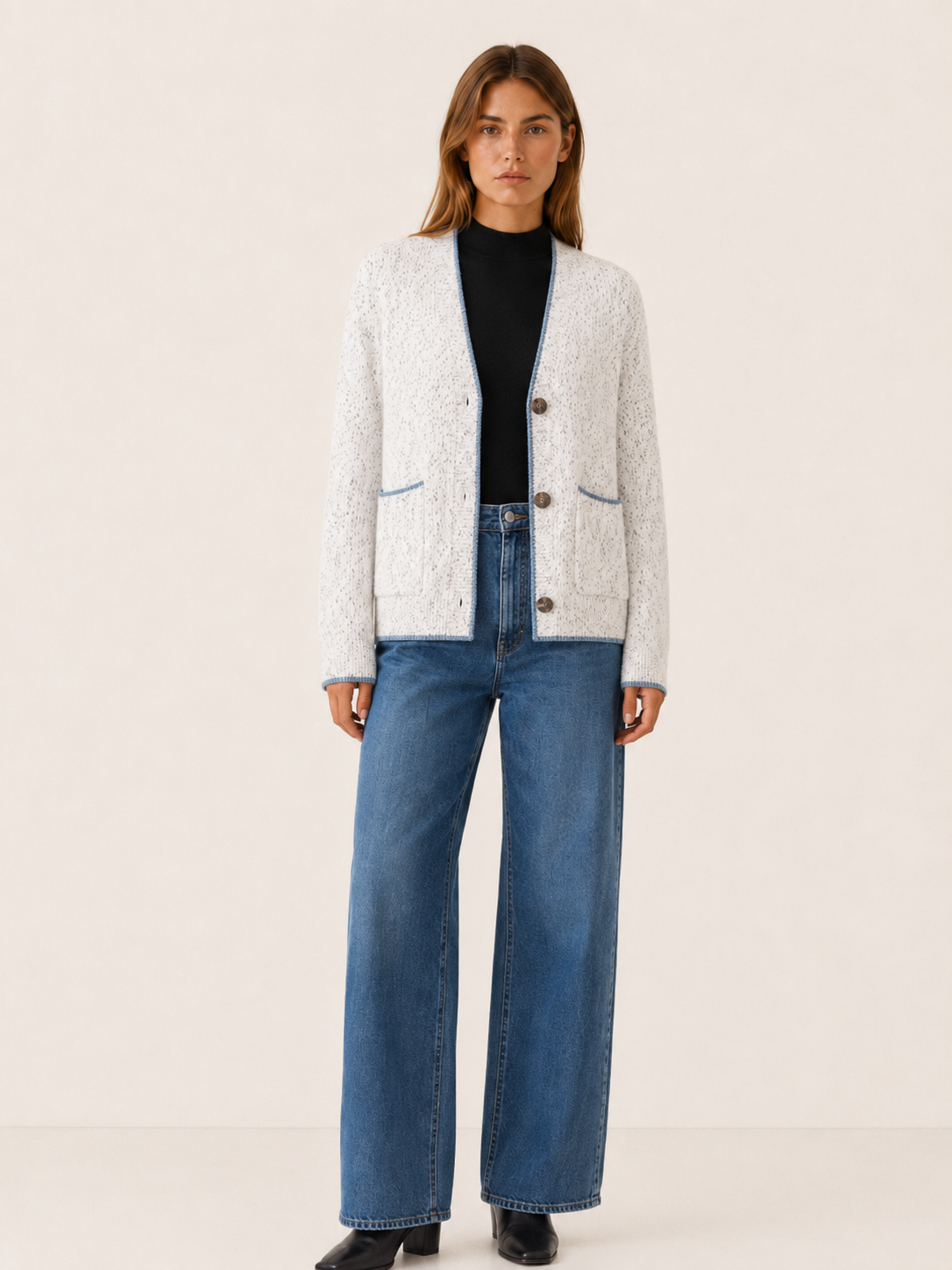 Blythe | V-Neck Cardigan with Button Front and Pockets
