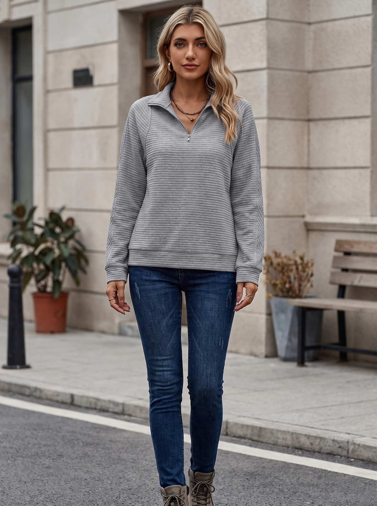 Chrystah lifestyle PMax street Grey
