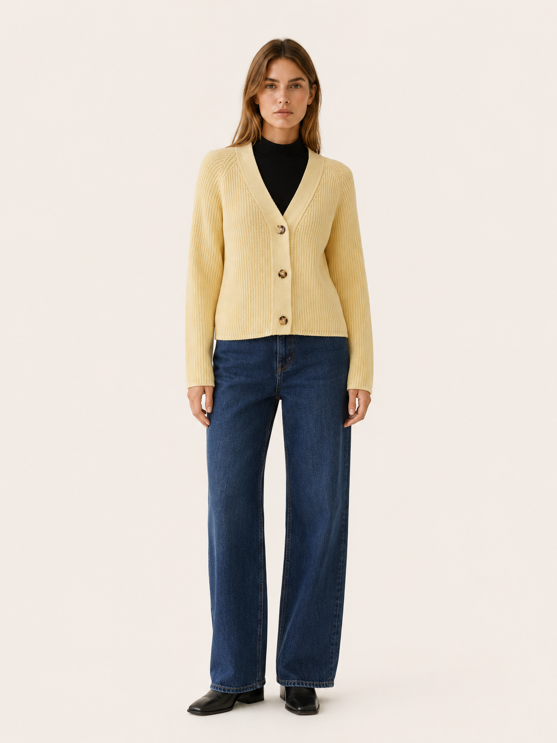 Lysandra | V-Neck Cardigan with Button Front and Ribbed Detail