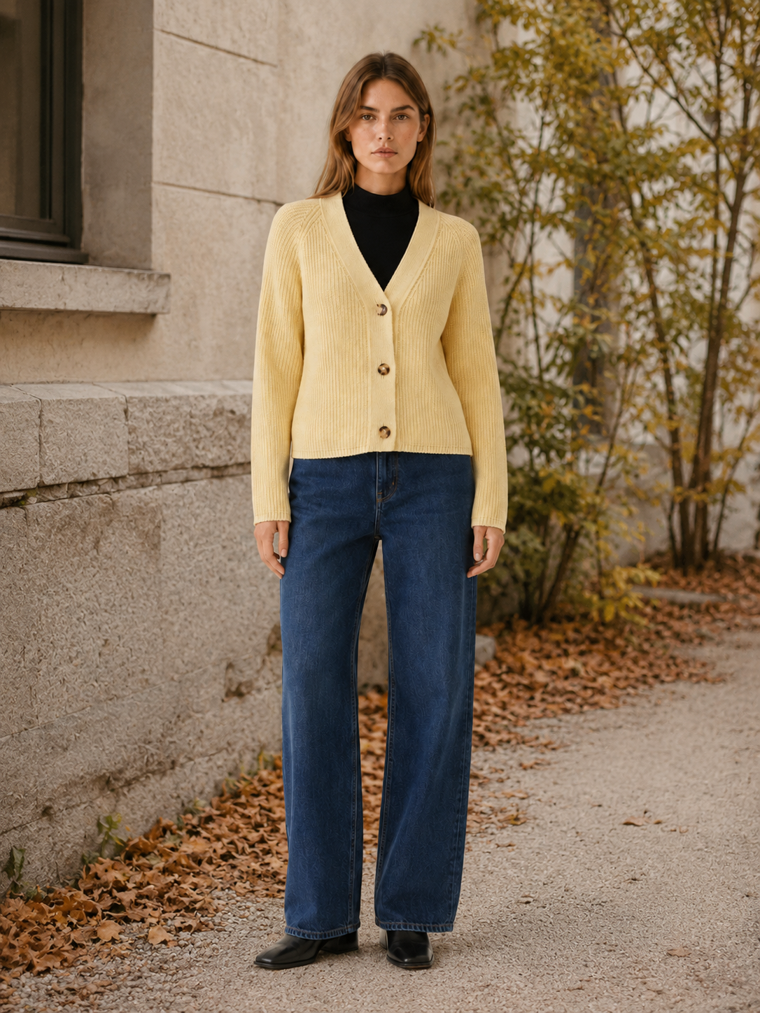 Lysandra | V-Neck Cardigan with Button Front and Ribbed Detail