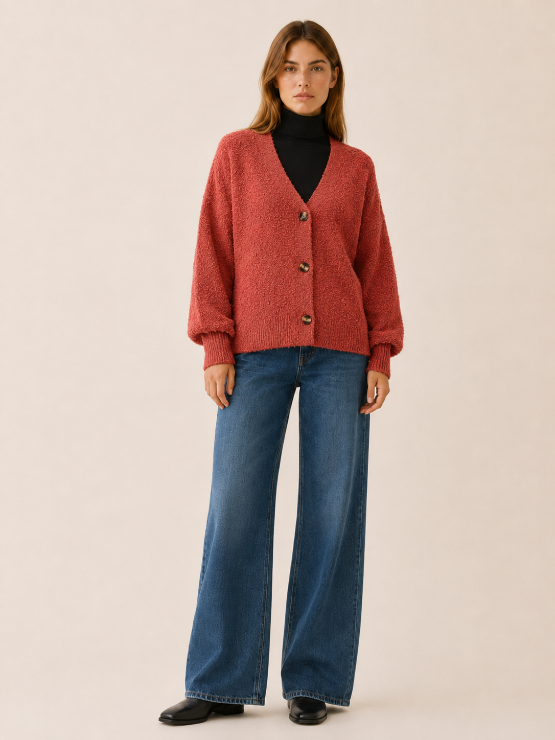 Romy | Oversized Cardigan with V-Neck and Button Front