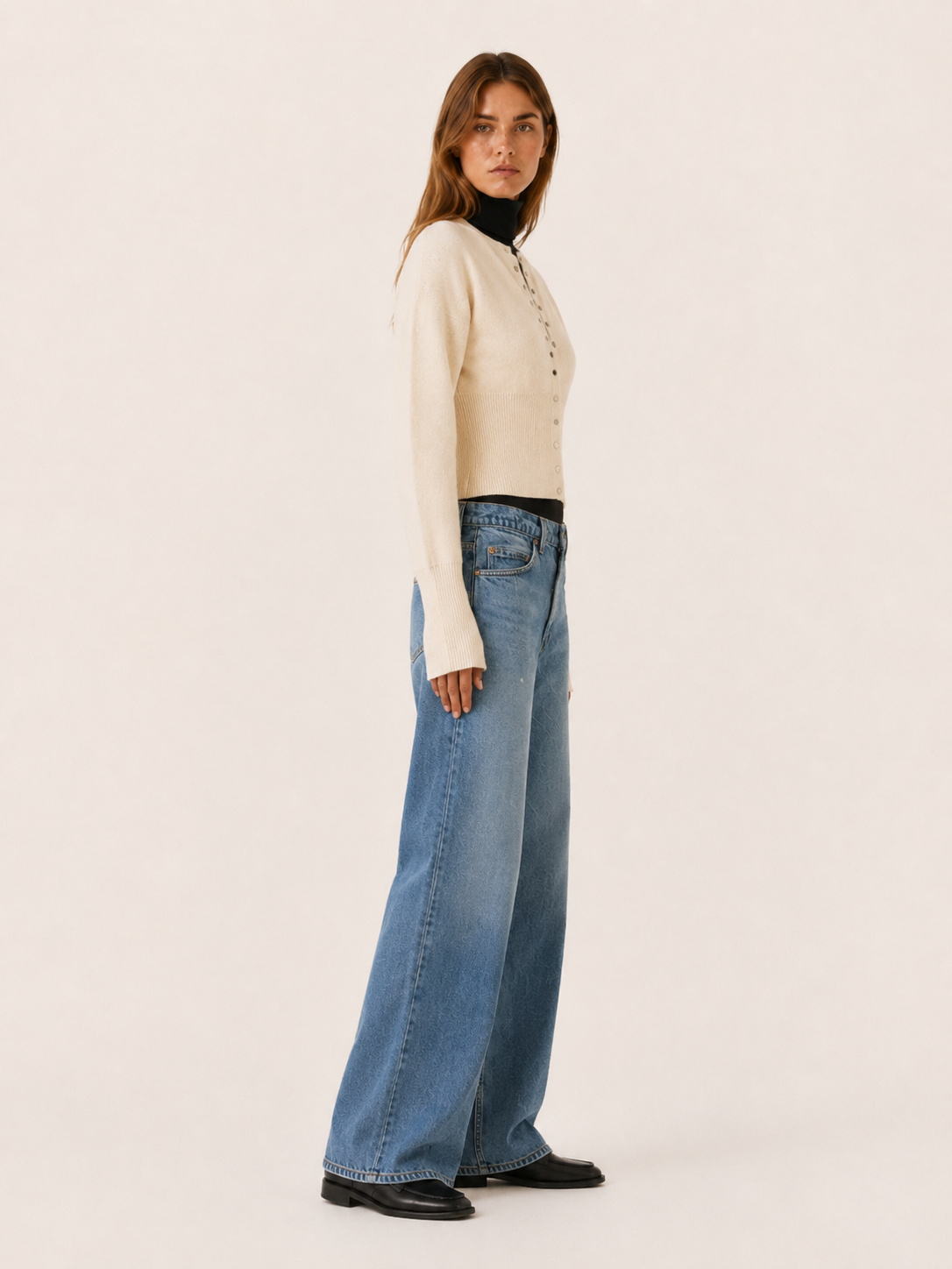 Virelora | Cropped Cardigan with Button Front and Ribbed Waist